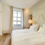 Beautiful 2 Bedrooms 2 Bathrooms Center Of *