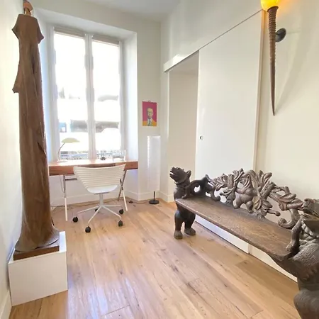 Beautiful 2 Bedrooms 2 Bathrooms Center Of