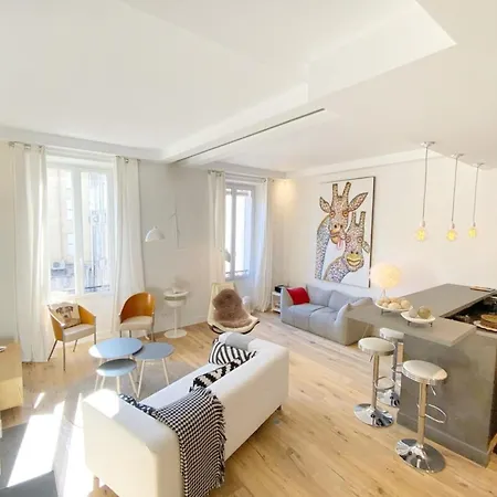 דירה Beautiful 2 Bedrooms 2 Bathrooms Center Of קאן