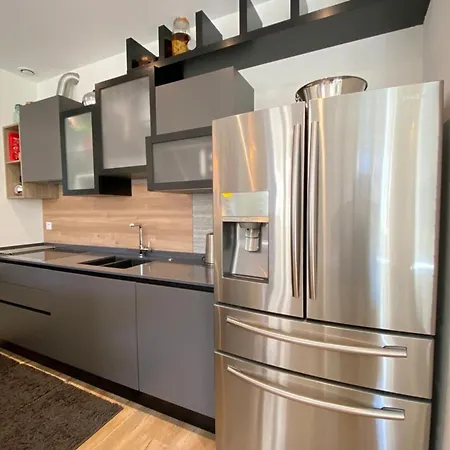 Beautiful 2 Bedrooms 2 Bathrooms Center Of Cannes