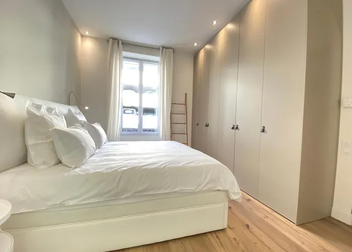 شقة Beautiful 2 Bedrooms 2 Bathrooms Center Of *