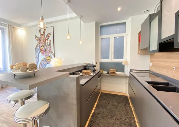 شقة Beautiful 2 Bedrooms 2 Bathrooms Center Of *